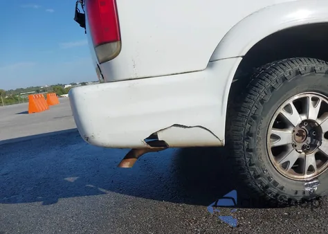 1998 Oldsmobile Bravada из США, поврежденный, VIN 1GHDT13W4W2720715